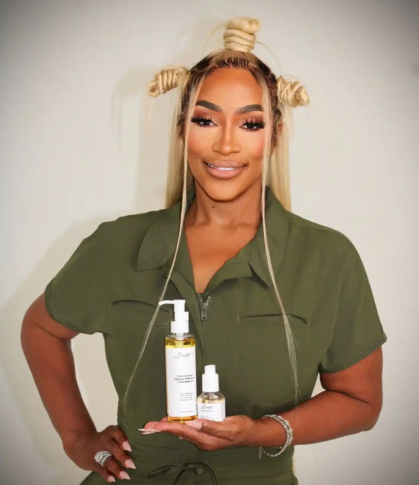 Kalato Holts, Beauté Medical Aesthetics